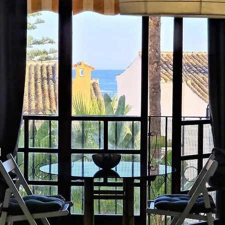 Agradable Estudio En Puerto Cabopino Apartamento